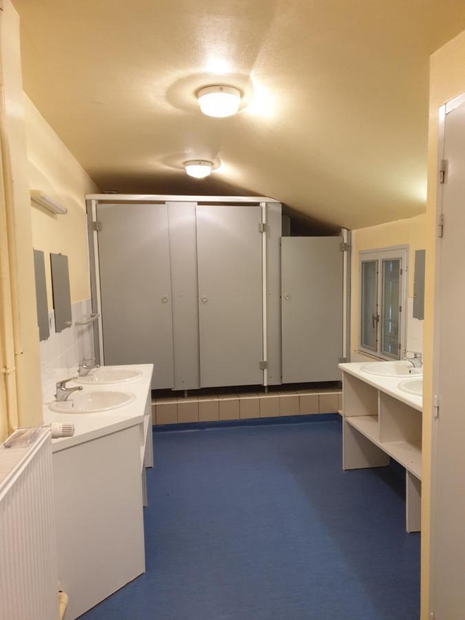 Peyranere Hostel Urdos Bagian luar foto