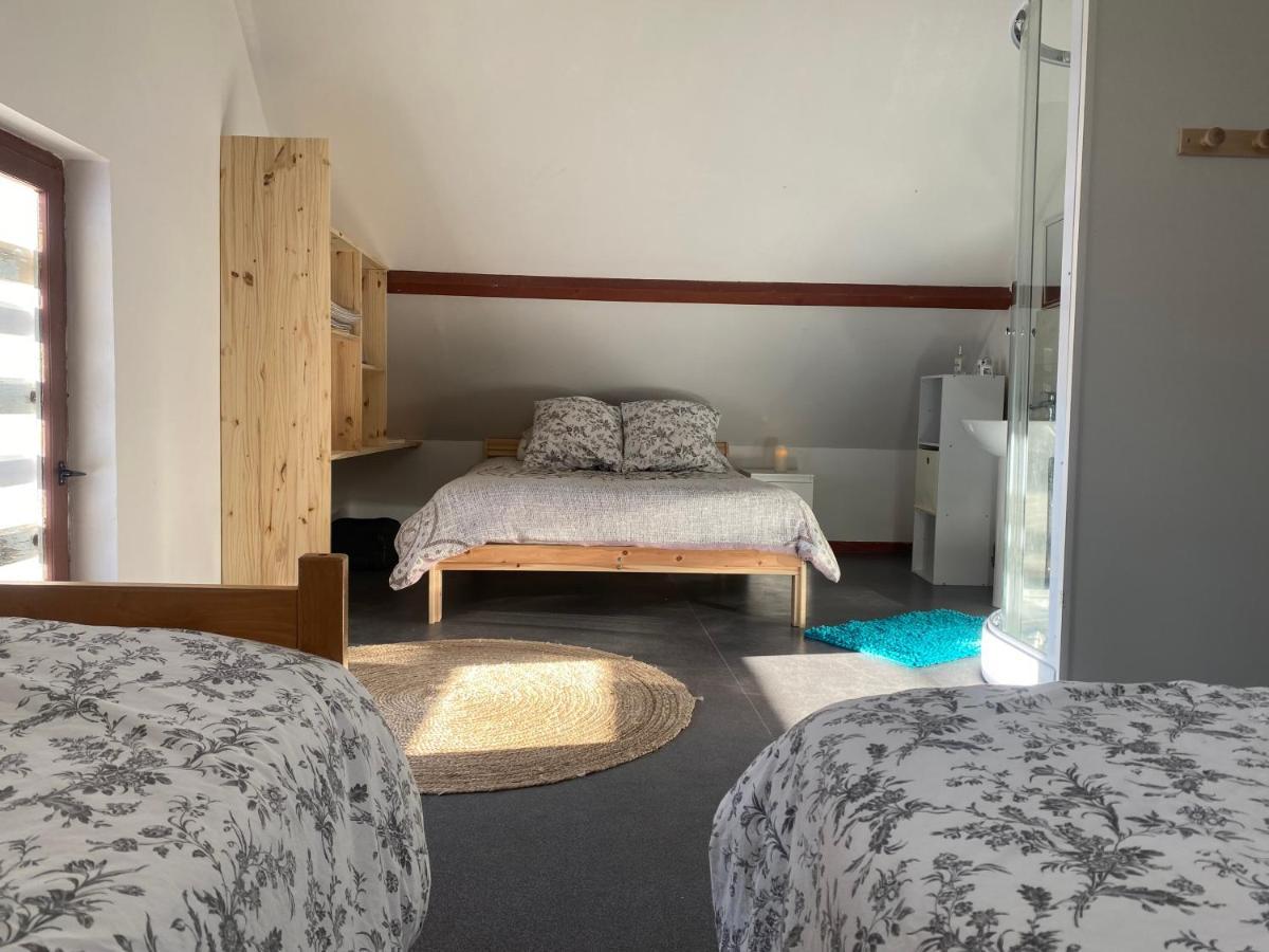 Peyranere Hostel Urdos Bagian luar foto
